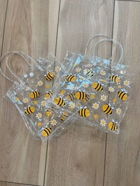 Set of 2 Clear Bee Print Mini Tote Bags – Daisy & Bumblebee PVC Gift Bags